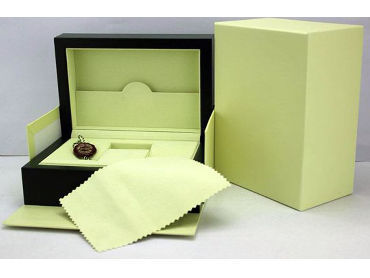 2023 Hot Sale Luxury Custom Logo Color Men Women Gift Watch Case Wooden Red Watch  Storage Box - China Watch Box Packaging and Customised Watch Box price