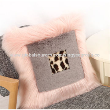 https://p.globalsources.com/IMAGES/PDT/B5164018804/Geometric-stitching-fur-ball-pillowcase.jpg