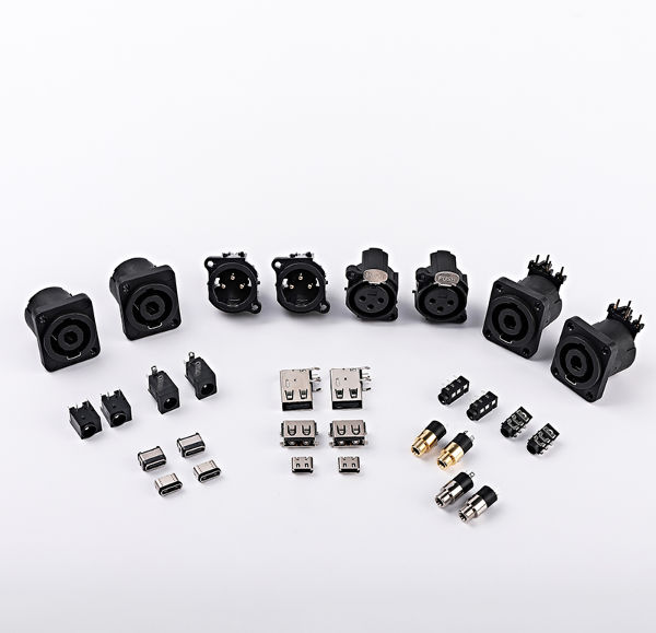 China Type c, usb c female connector,6pin ,voltage/current rating 20V