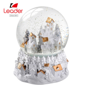 https://p.globalsources.com/IMAGES/PDT/B5165754697/Polyresin-White-Winter-Snow-Globes.jpg