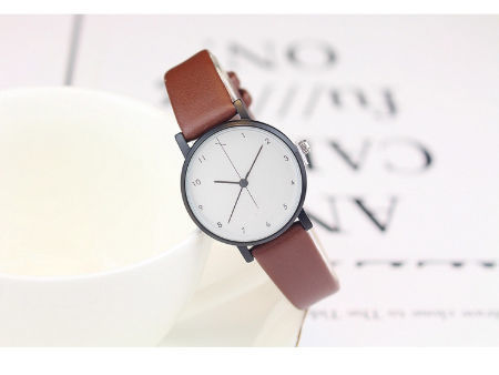 Minimalist quartz outlet watch