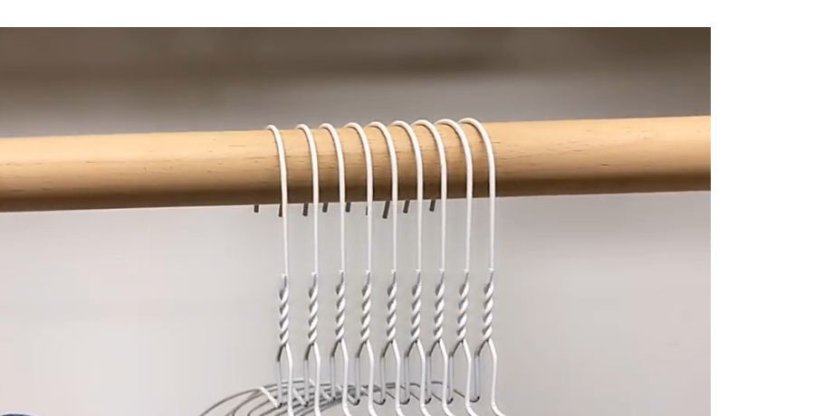 https://p.globalsources.com/IMAGES/PDT/B5167212129/Metal-wire-steel-clothes-hanger.jpg