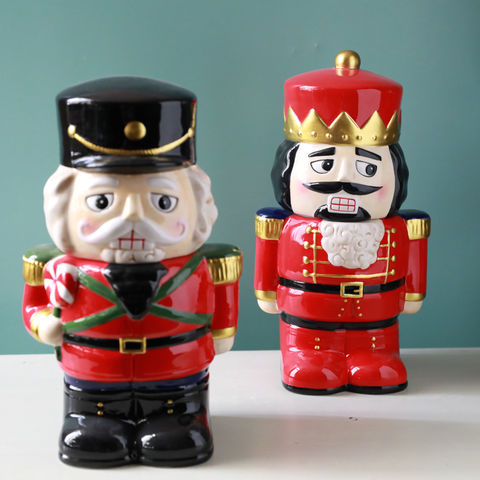 China Creative Nutcracker soldier shape ceramic mug with handle ...