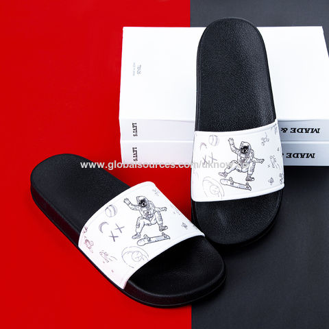 Source PU PVC men designer custom flip flops unisex slides,luxury rubber  custom slipper sliders sandals footwear men with logo on m.