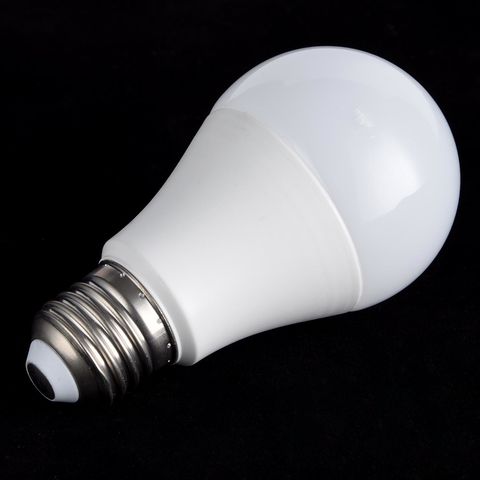 China A60 E14 led bulb 6W/7W/8W/9W High power LED light bulb with ce ...