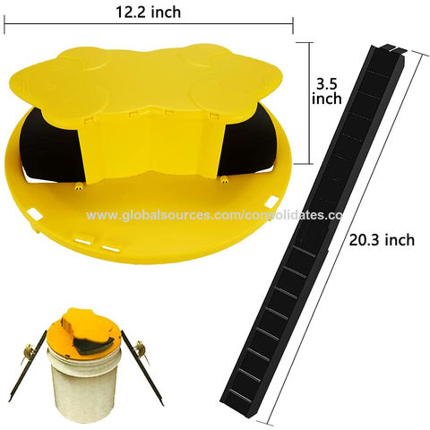 https://p.globalsources.com/IMAGES/PDT/B5187656111/Slide-Bucket-Lid-Mouse-Trap.jpg