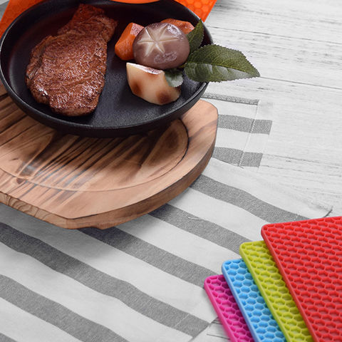 https://p.globalsources.com/IMAGES/PDT/B5191378516/silicone-trivet.jpg