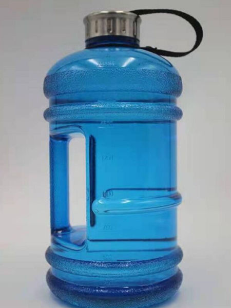 https://p.globalsources.com/IMAGES/PDT/B5191793397/1-Gallon-water-bottle-sport.jpg