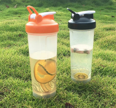 https://p.globalsources.com/IMAGES/PDT/B5191857943/Plastic-Protein-Shaker-bottle.jpg