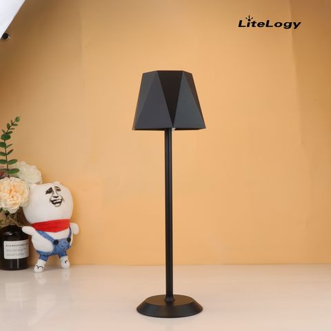 Buy Wholesale China 2022 New Design Hexagon Lights Led Rechargeable Wipro  Table Lamp With Usb Port Lampada Poldina & New Hexagon at USD 31.5