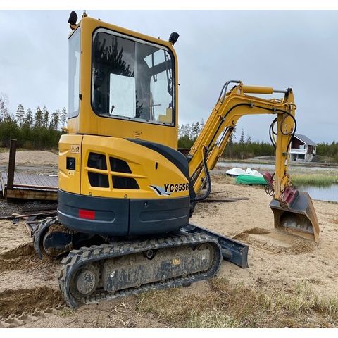 China Yuchai 3.5 Ton Digging Machine Crawler Excavator YC35SR for Sale ...
