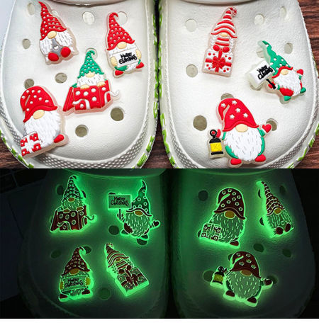 Wholesale Designer Croc Charms Chains New Fashion Trend Flower Shoes  Accessories Butterfly Diamond Shoe Decorations - Buy Christmas Shoe