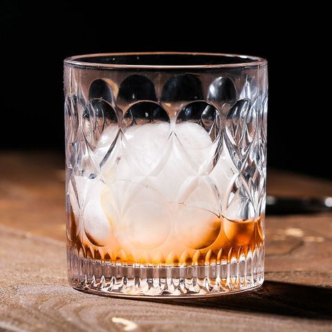 https://p.globalsources.com/IMAGES/PDT/B5205816300/Whiskey-Drinking-Glass.jpg