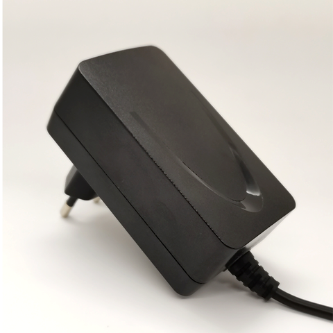 China 24V1.5A 12V3A power supplie 6W EU plug AC/DC adapters with CE ...