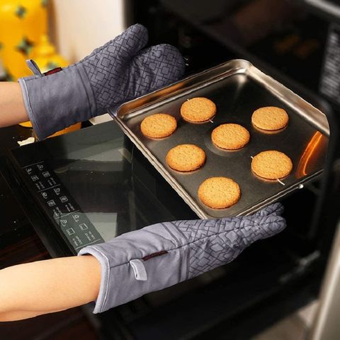 https://p.globalsources.com/IMAGES/PDT/B5207814106/Oven-Mitts-Kitchen-Baking-Tool.jpg