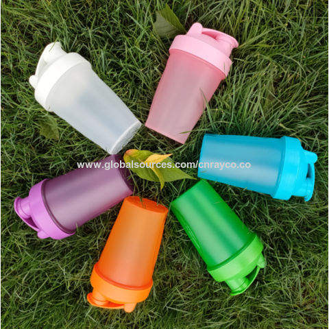 Professional 500ml/700ml Gym Sport Fitness Plastic Shaker Bottle for Travel  - China Shaker Bottle, Plastic Bottles