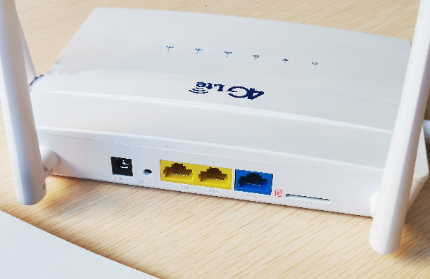 4G LTE CPE router CAT 6 dual wifi 2.4G 5.8G Qualcomm chipset FDD B42 ...