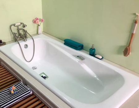 Buy Wholesale China 1.8 M Drop-in Bathtubs Extra Large Cast Iron 