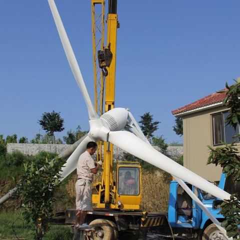 5kw Home Wind Turbine with Wind Generator + Controller + Grid tie