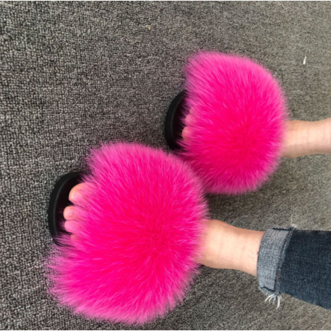 Big fox clearance fur slippers