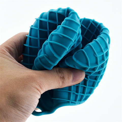 https://p.globalsources.com/IMAGES/PDT/B5256237969/silicone-oven-mitt.jpg