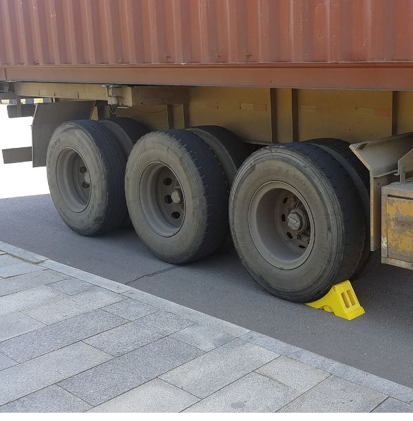 2 x HEAVY DUTY LARGE HGV WHEEL CHOCKS for TRUCK and TRAILER USE