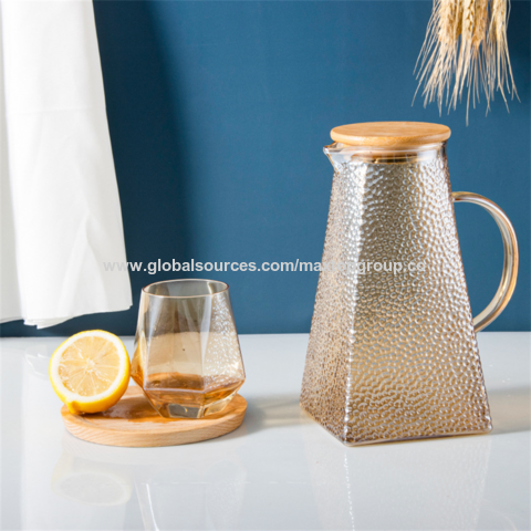Glass Water Bottle, Hot Cold Water Pitcher ,Glass Jug ,Juice Milk Cold Carafe, Cold Water Jug Glass Pitcher for Milk Fruit Tea Coffee Kitchen 1L