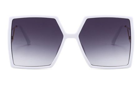Women Plastic sunglasses Square Fashion 2022 New Sunglasses Personality Big D-shaped Temple summer supplier