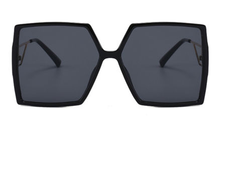 Women Plastic sunglasses Square Fashion 2022 New Sunglasses Personality Big D-shaped Temple summer supplier