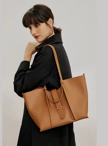 Shengjuanfeng Womens Shoulder Bag Leather Large Capacity Leather Shoulder Bag Lady Bag Color : Black, Size : M 