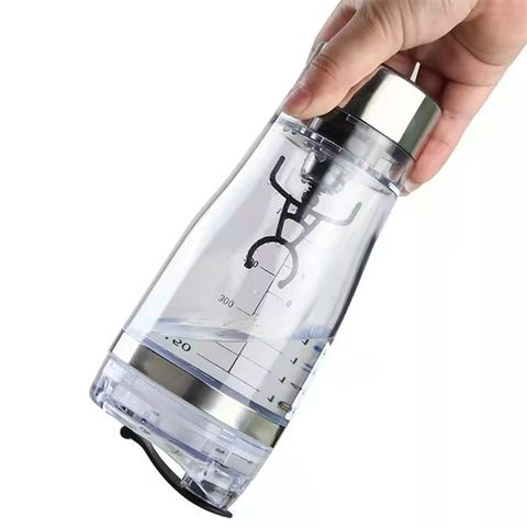 https://p.globalsources.com/IMAGES/PDT/B5285713632/Shaker-Water-Bottle.jpg