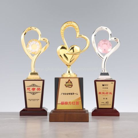 Forme de coeur de verre Crystal Award Trophée pour l'Souvenir - Chine Coeur  trophée de cristal et le coeur trophée prix