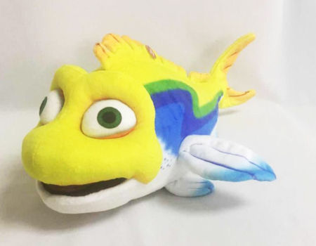 Plush Swimming Fish Toys In The Aquarium With Movements And Music
