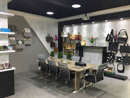 black computer bolsa