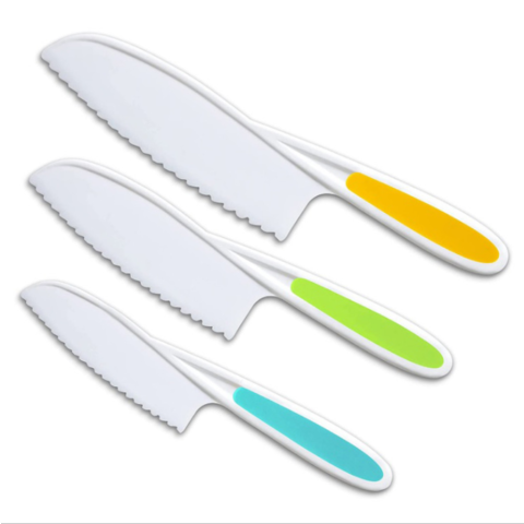 Couteaux de Cuisine en Plastique,3 Pack Couteaux de Sécurité pour Enfants  Couteaux à Légumes en Nylon en 3 Tailles pour Pain Salade de Laitue Sans  BPA : : Cuisine et Maison