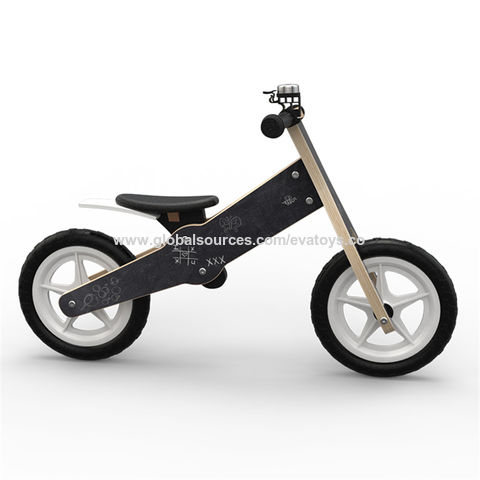 Venta superior de moda negro de madera rueda de bicicleta de equilibrio W16C271