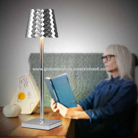 Dossier de table rechargeable - Lampe de table sans fil - Moderne - Lampe  de bureau 