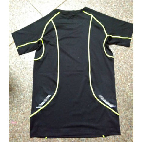 Herren Sport Top, schnelltrocknend und feuchtigkeitsableitend, ideal für sportliche Leistung.