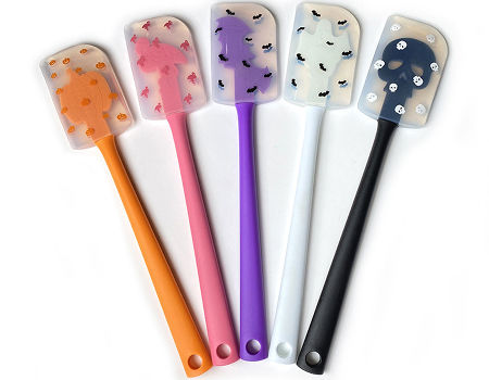 https://p.globalsources.com/IMAGES/PDT/B5329465509/silicone-spatula.jpg