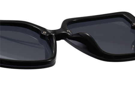 Sunglasses metal Women's Unisex plastic UV400 2022 Fashionable 6 colors Big Square frame sunglasses supplier