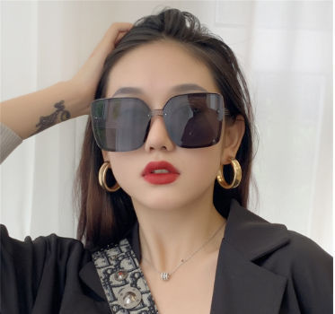 Sunglasses metal Women's Unisex plastic UV400 2022 Fashionable 6 colors Big Square frame sunglasses supplier