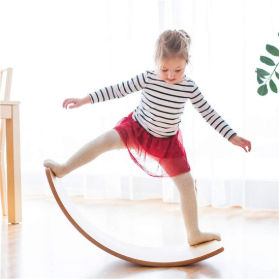 Hot selling wooden balance board children balance toy yoga board Montessori learning toy wobble toy supplier