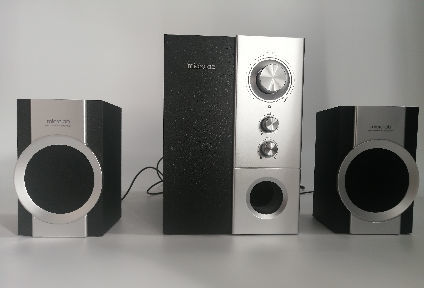 microlab speaker m590