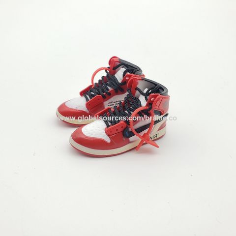 MINI 3D sneaker keychain Jordan 1 red