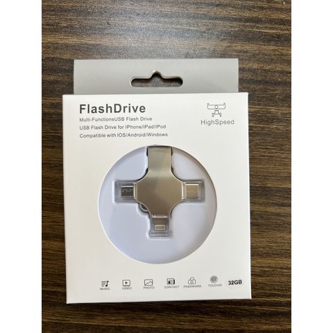 USB 3.0 mit Lightning, Micro-USB & Type-C - Hochgeschwindigkeits-Mehrfachanschluss