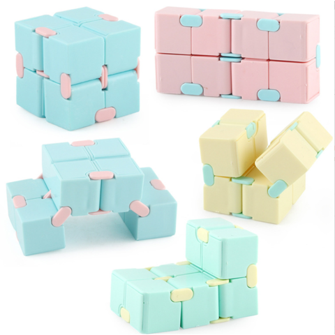 Infinity Cube, jouet en cube infini, cube fidget cube, cube magique infini,  jouet anti-stress, pour adultes et enfants(Bleu)