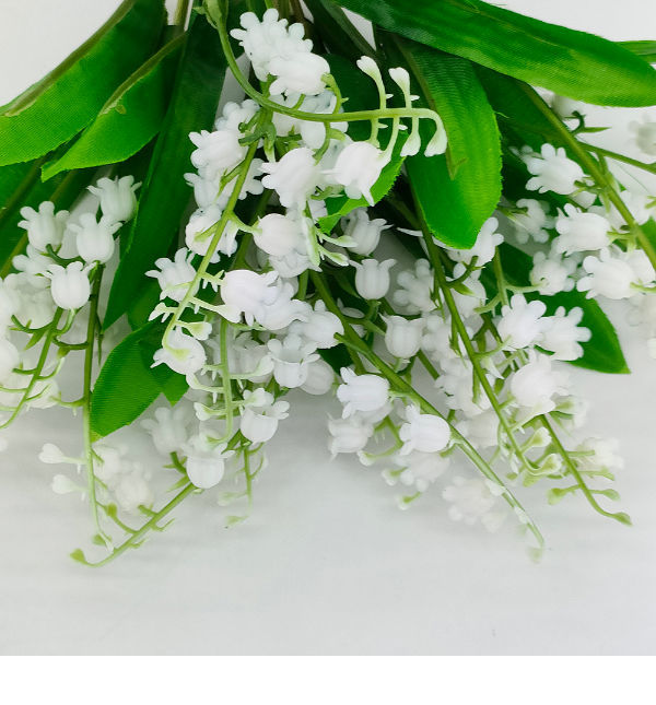 Kaufen Sie China Großhandels-29cm Künstliche Blume, Maiglöckchen Busch,  Gypsophila Baby Atem, Braut Blumenstrauß und Künstliche Blume  Großhandelsanbietern zu einem Preis von 0.66 USD
