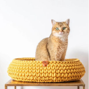 Chunky yarn crochet pet bed soft woven dog bed pet arm knit giant chunky braid cotton tube cave bed supplier