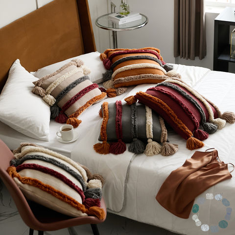 https://p.globalsources.com/IMAGES/PDT/B5401811833/Knitted-Tassels-Decorative-Throw-Pillow.jpg