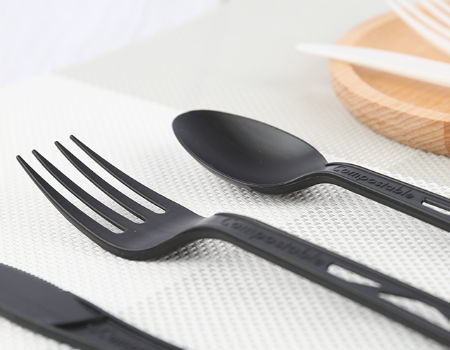 Couteau en plastique - Couteaux jetables, couteaux colorés, Conception de  couverts en plastique personnalisés et fabrication de vaisselle en plastique